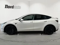 Tesla Model Y Long Range Dual Motor AWD 378kW thumbnail