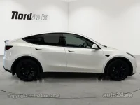 Tesla Model Y Long Range Dual Motor AWD 378kW thumbnail