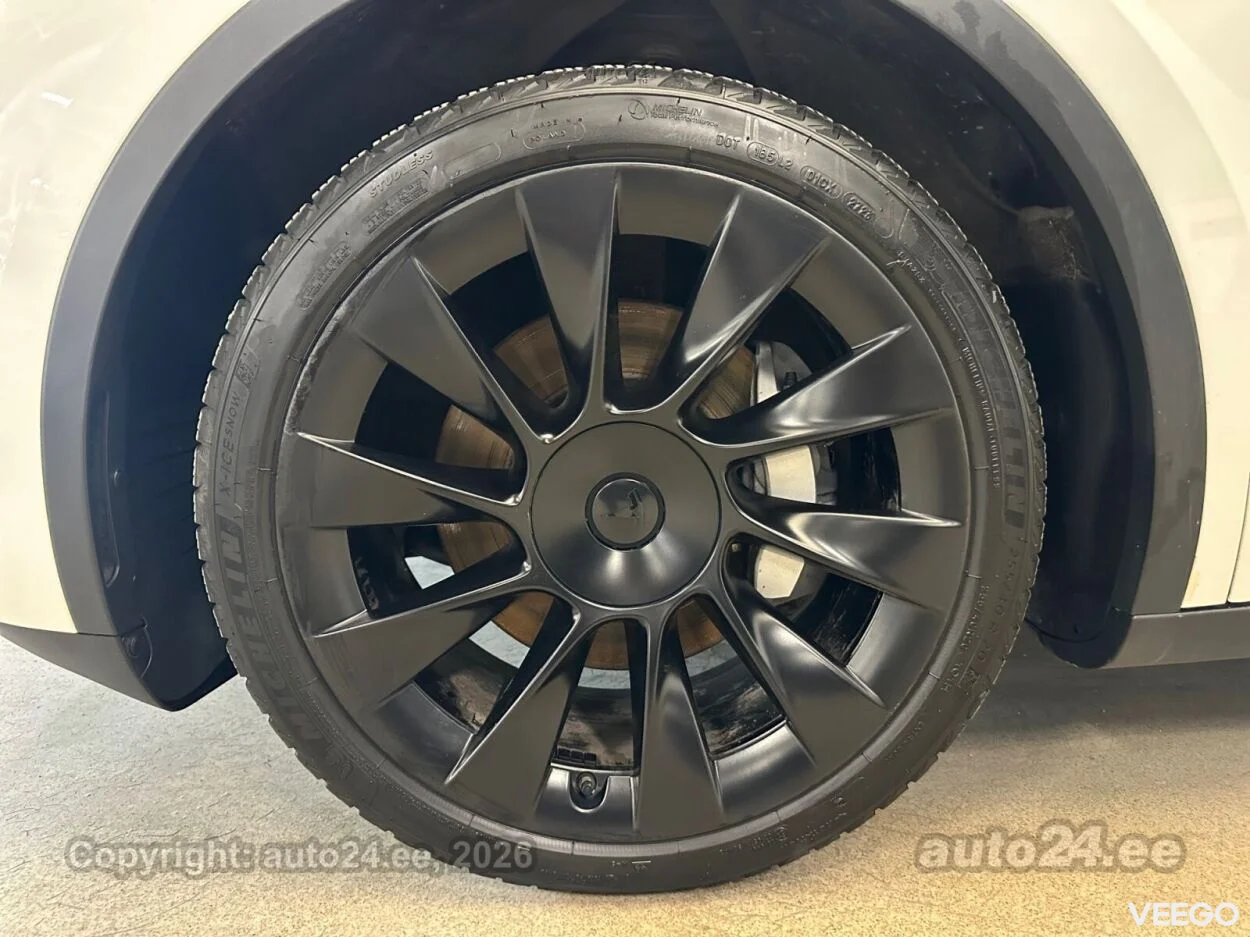 Tesla Model Y Long Range Dual Motor AWD 378kW