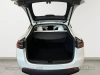 Tesla Model Y Long Range Dual Motor AWD 378kW thumbnail