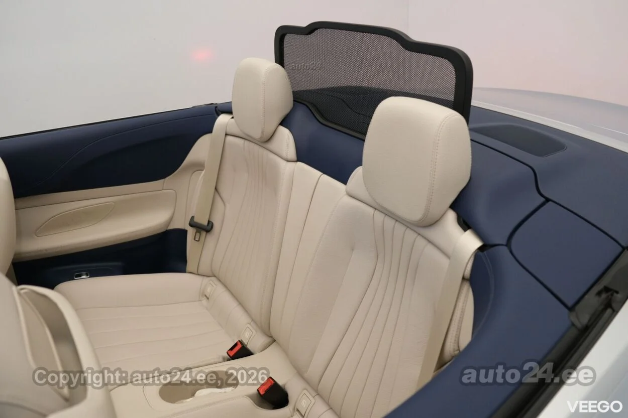 Mercedes-Benz E200 AMG 4matic Cabrio 2 145kW