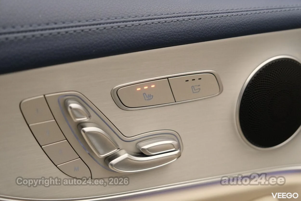 Mercedes-Benz E200 AMG 4matic Cabrio 2 145kW