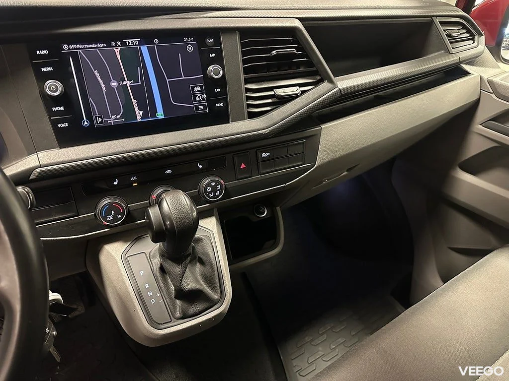 Volkswagen Transporter 2.0TDI 150hk 4Motion DSG Moms Värmare 110kW