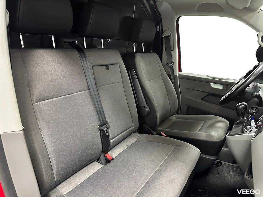 Volkswagen Transporter 2.0TDI 150hk 4Motion DSG Moms Värmare 110kW