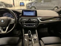 BMW 520 d xDrive 190HK Touring / Sport Line / Navi / Värmare 0kW thumbnail
