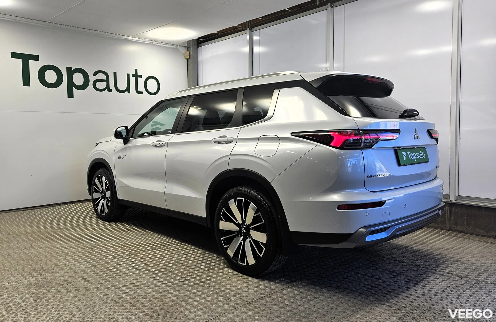 Mitsubishi Outlander 2.4 225kW