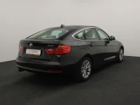 BMW 320 2 135kW thumbnail