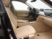 BMW 320 2 135kW thumbnail