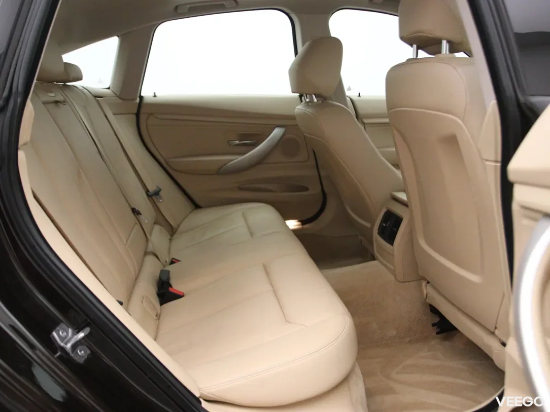 BMW 320 2 135kW