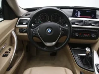 BMW 320 2 135kW thumbnail
