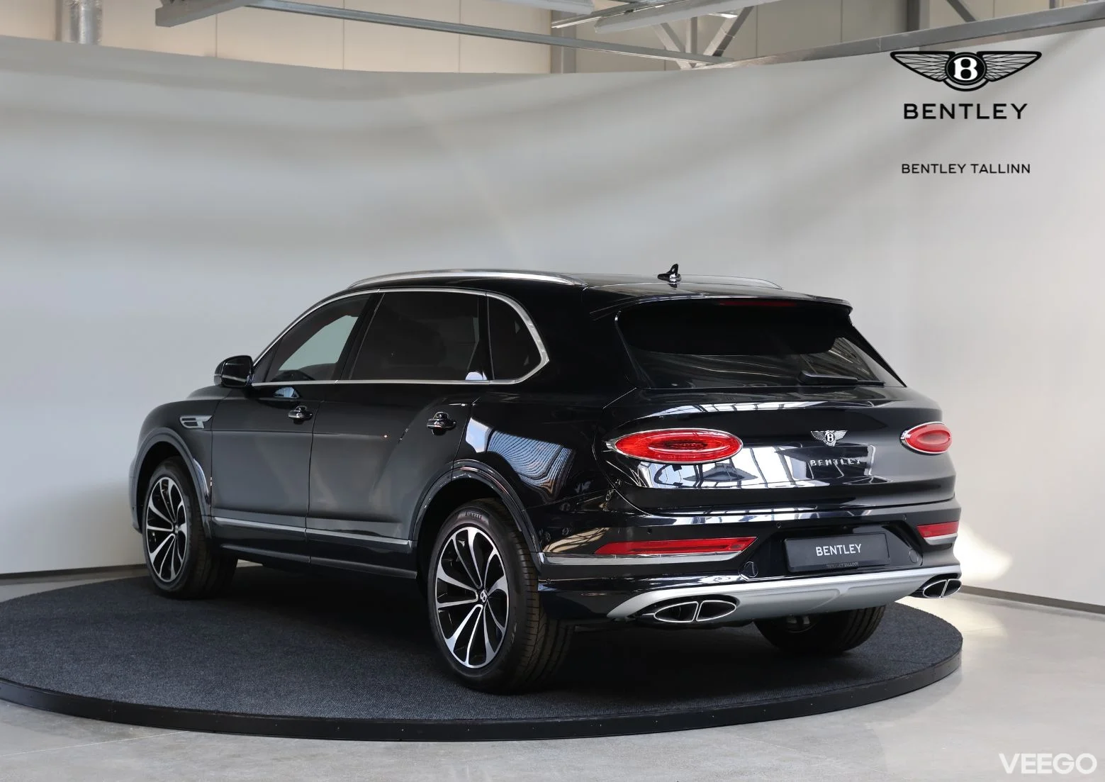 Bentley Bentayga EWB 4 404kW