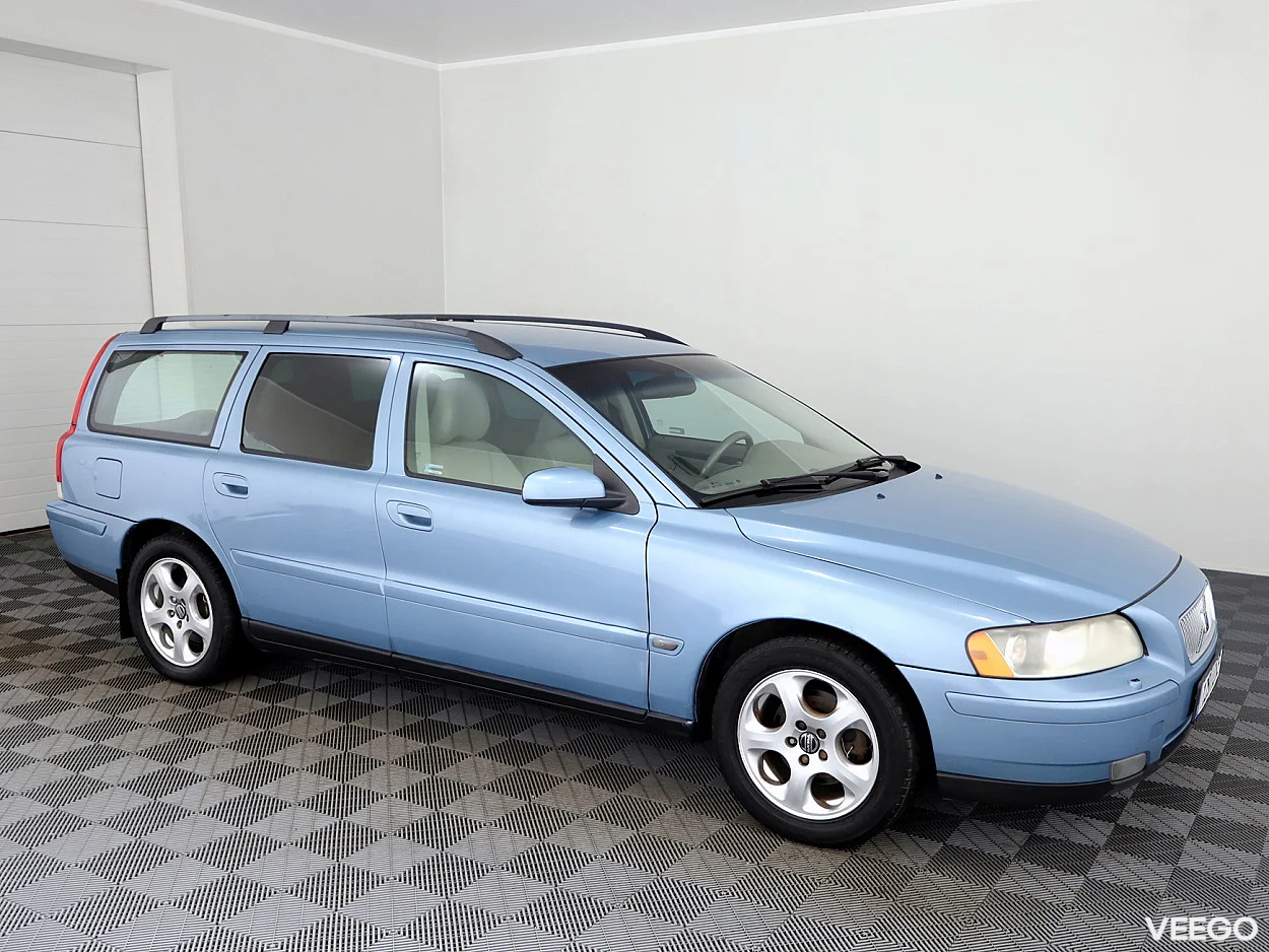 Volvo V70 2.4 104kW