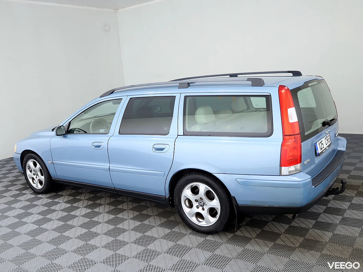Volvo V70 2.4 104kW