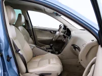 Volvo V70 2.4 104kW thumbnail