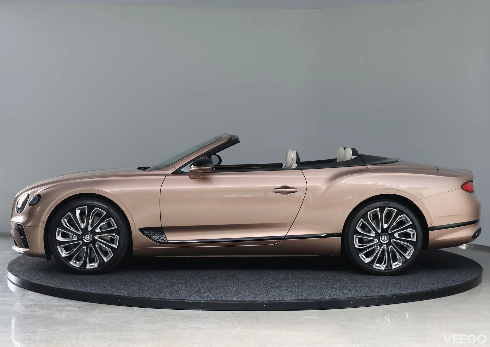 Bentley CONTINENTAL GTC V8 Mulliner 4 404kW