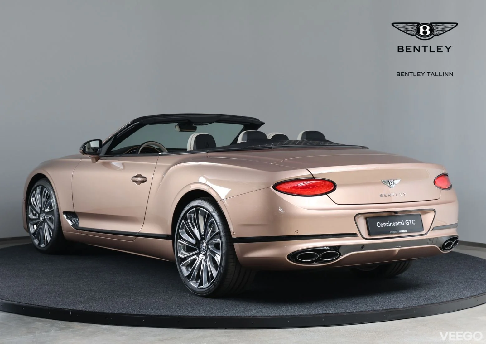 Bentley CONTINENTAL GTC V8 Mulliner 4 404kW