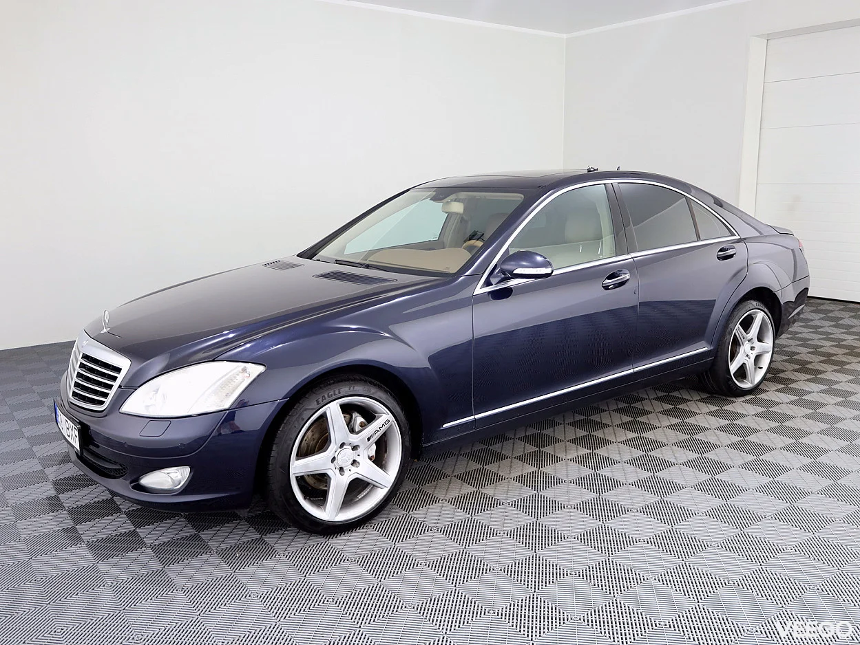 Mercedes-Benz S320 3.0 174kW