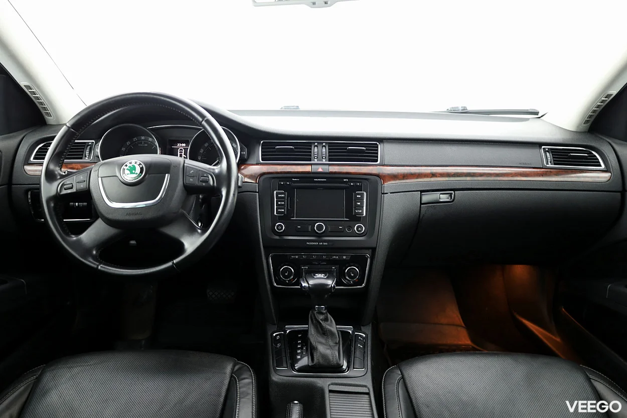 Skoda Superb 2.0 104kW