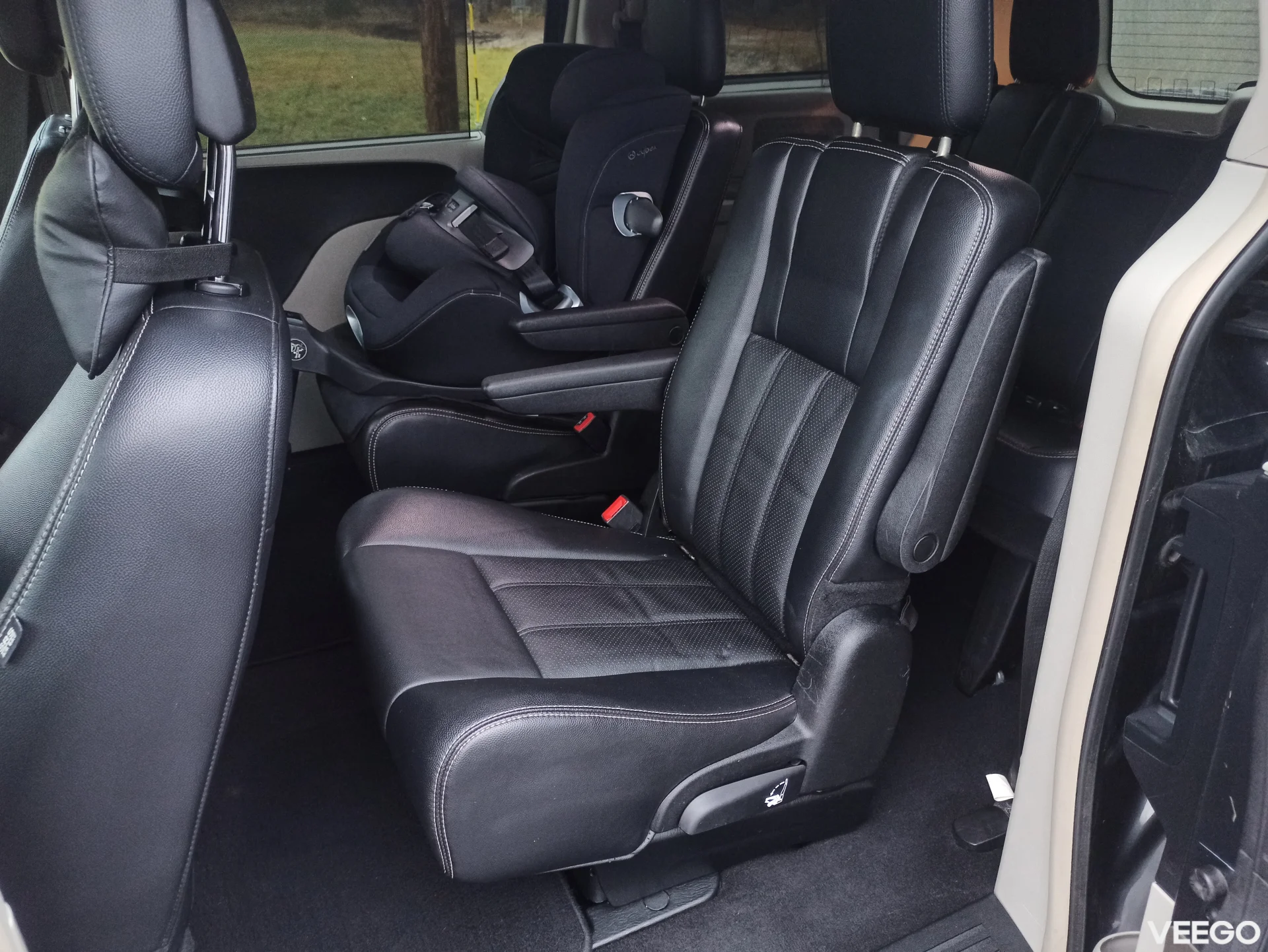 Lancia Voyager 2.8 120kW
