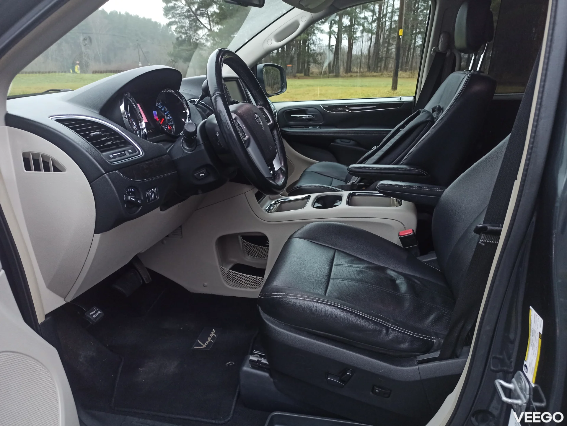 Lancia Voyager 2.8 120kW