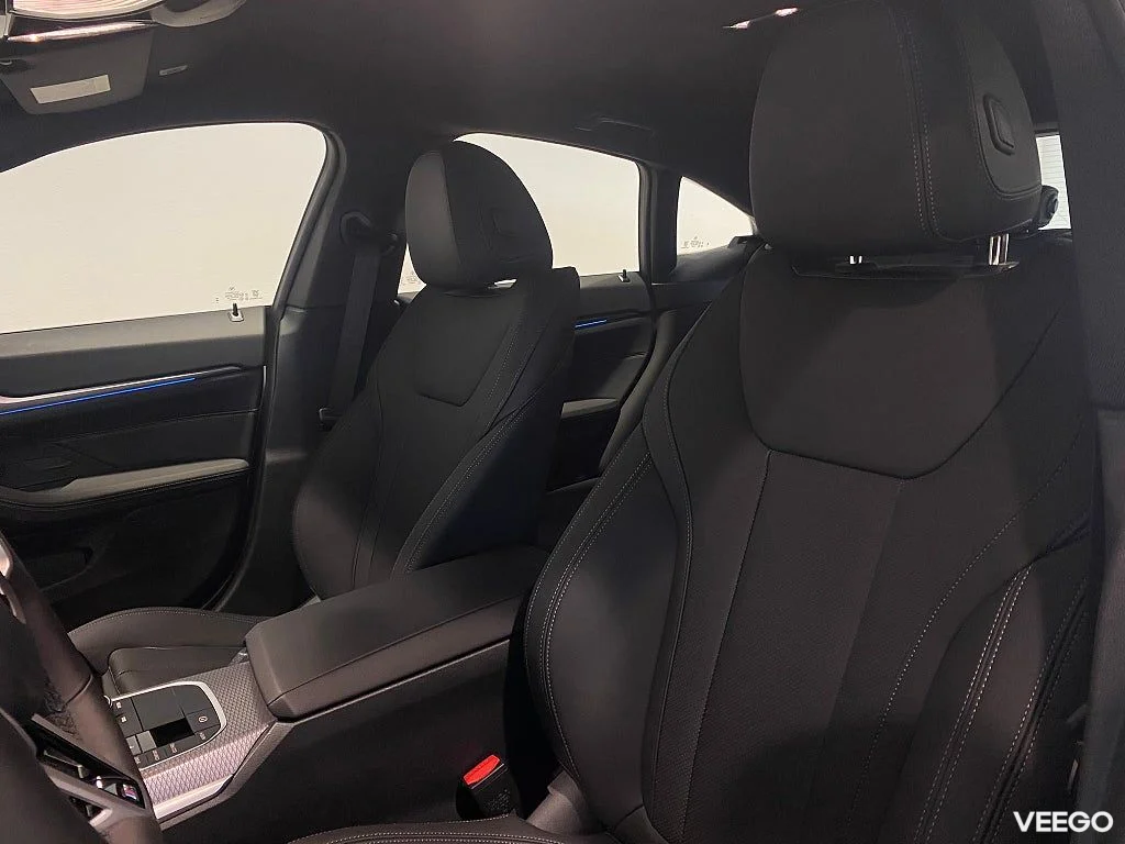 BMW i4 eDrive40 Rattvärme Parkeringsassistans plus Drag 0kW