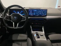 BMW i4 eDrive40 Rattvärme Parkeringsassistans plus Drag 0kW thumbnail