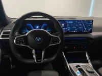 BMW i4 eDrive40 Rattvärme Parkeringsassistans plus Drag 0kW thumbnail