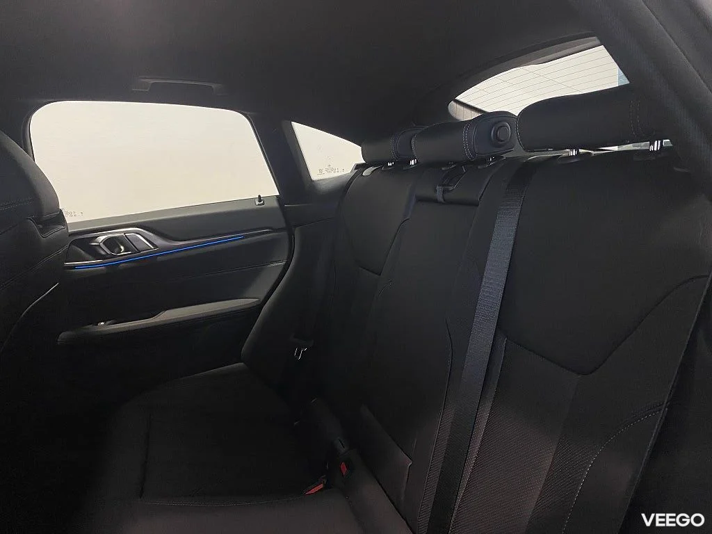 BMW i4 eDrive40 Rattvärme Parkeringsassistans plus Drag 0kW