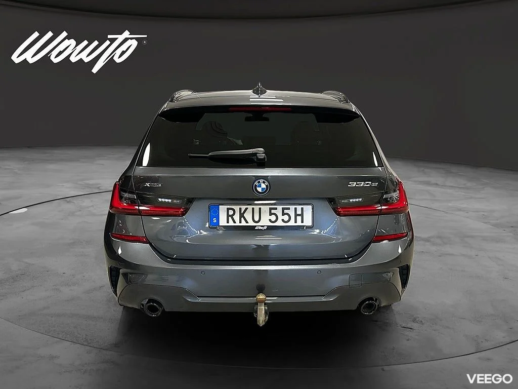 BMW 330 e xDrive Touring M-Sport / Dragkrok / Cockpit 135kW