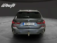 BMW 330 e xDrive Touring M-Sport / Dragkrok / Cockpit 135kW thumbnail