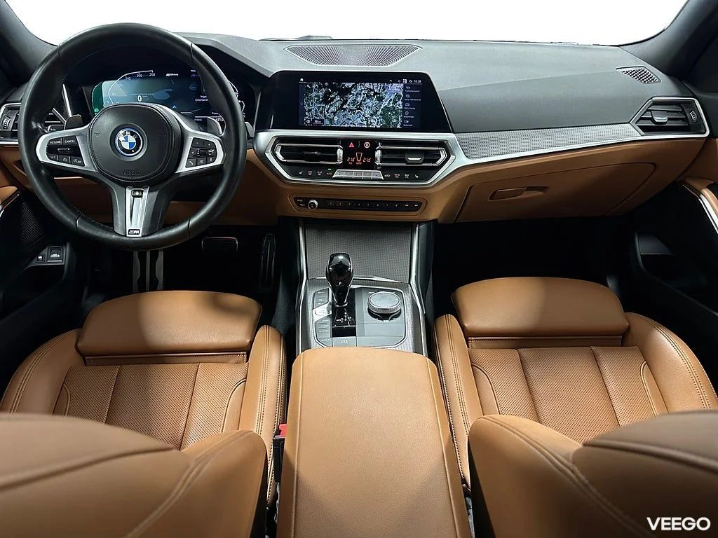 BMW 330 e xDrive Touring M-Sport / Dragkrok / Cockpit 135kW