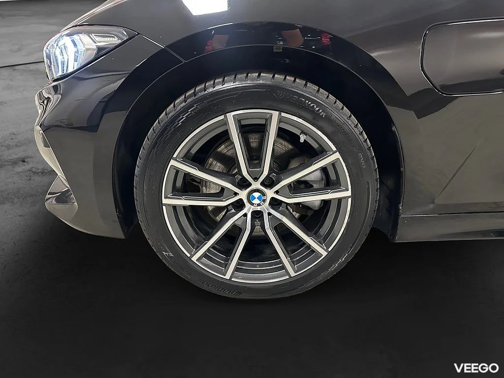 BMW 330 e xDrive Touring 292hk / Widescreen 215kW