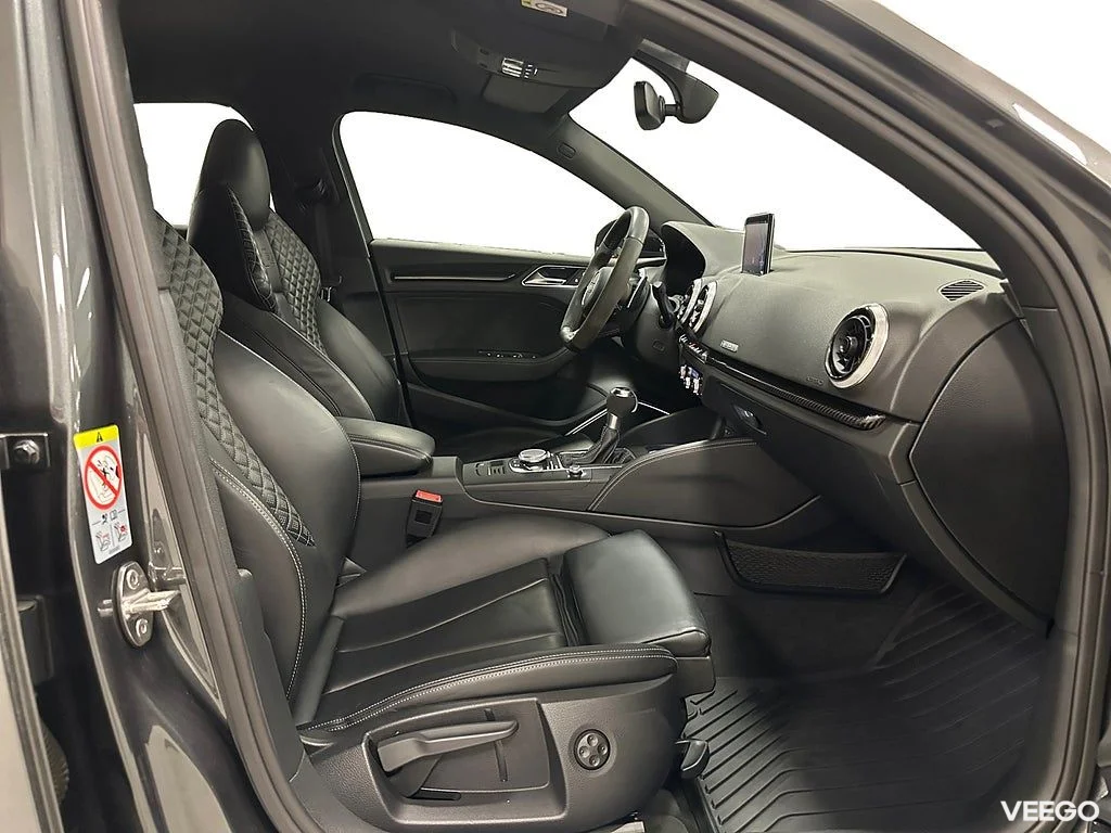 Audi RS 3 Sedan 400HK /Sportavgas /Cockpit /Navi /Sv-Såld 294kW