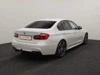 BMW 320 2 135kW thumbnail