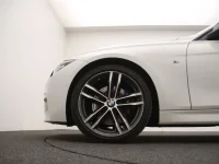 BMW 320 2 135kW thumbnail