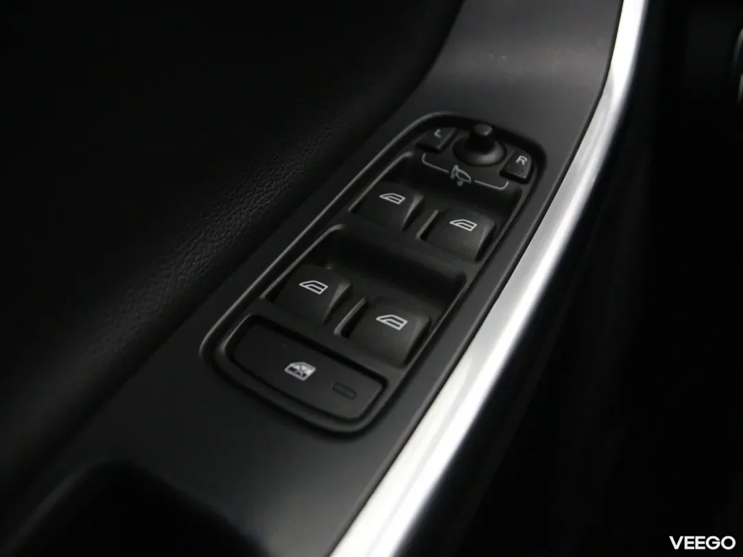 Volvo XC60 2 180kW