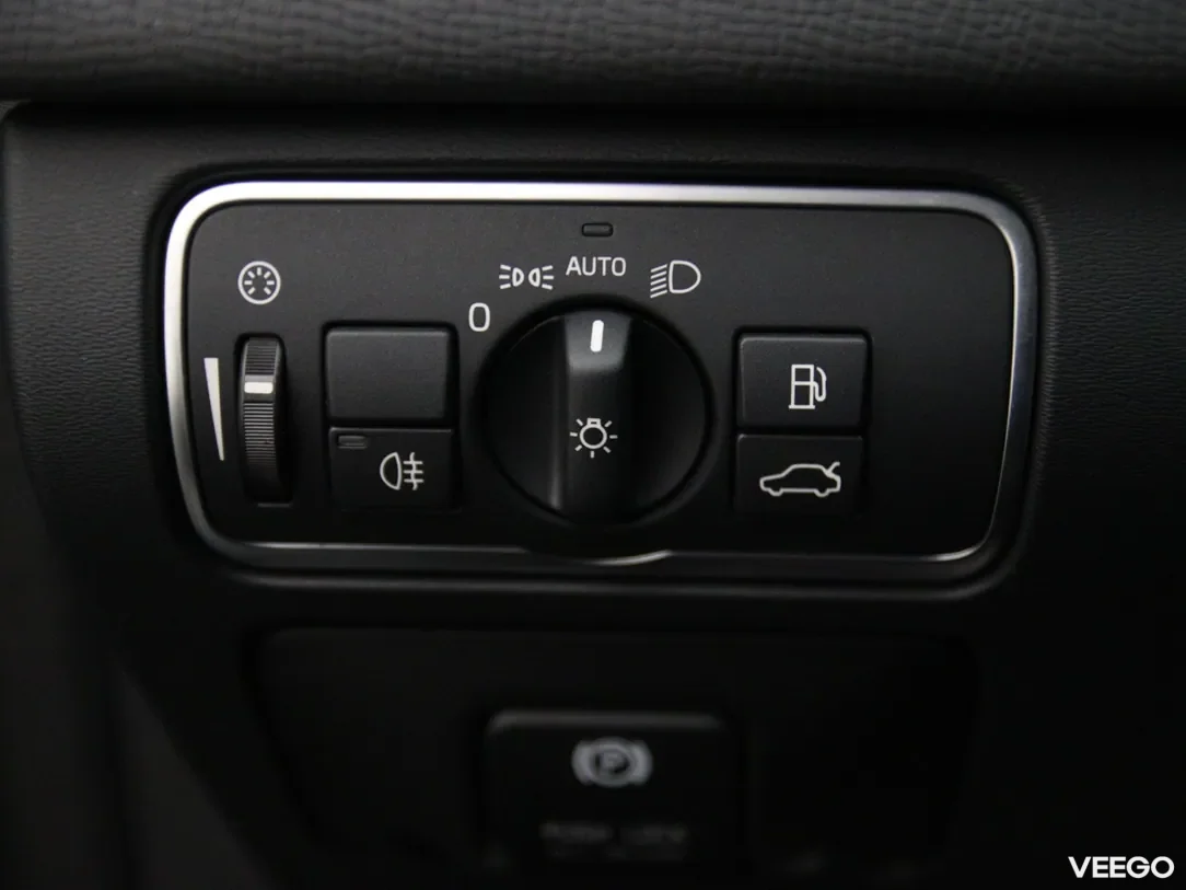 Volvo XC60 2 180kW