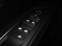Peugeot 3008 1.2 96kW thumbnail