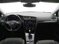 Volkswagen Golf 2 110kW thumbnail
