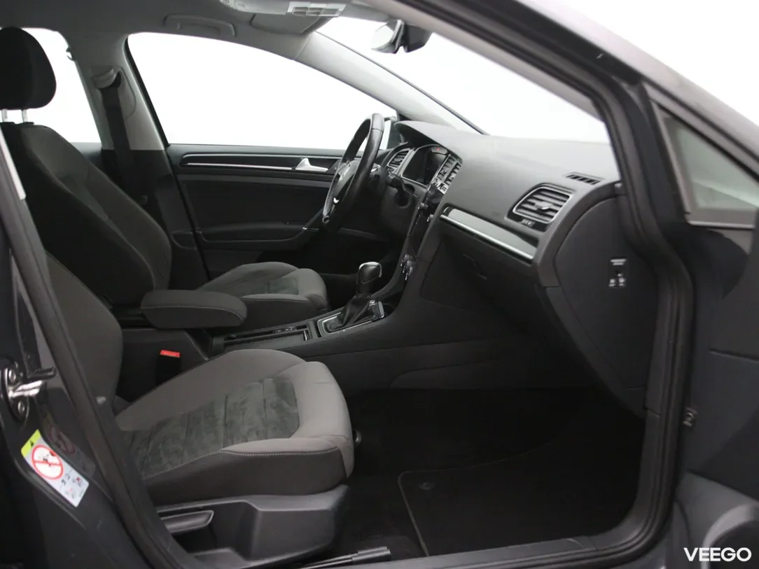 Volkswagen Golf 2 110kW