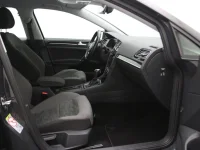 Volkswagen Golf 2 110kW thumbnail
