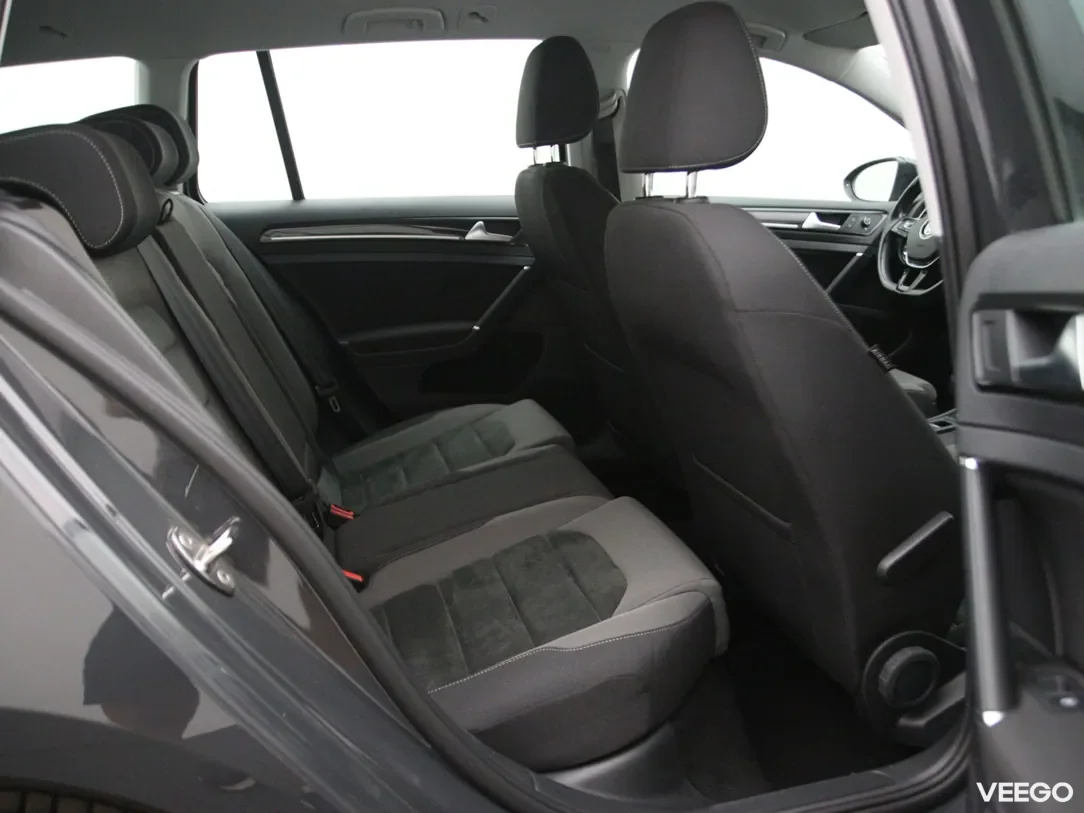 Volkswagen Golf 2 110kW