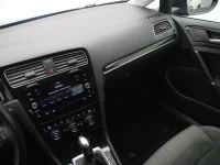 Volkswagen Golf 2 110kW thumbnail