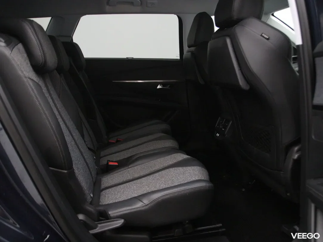 Peugeot 5008 1.6 121kW