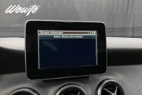 Mercedes-Benz CLA 220 d 177HK /Pano /Drag /CarPlay 130kW thumbnail