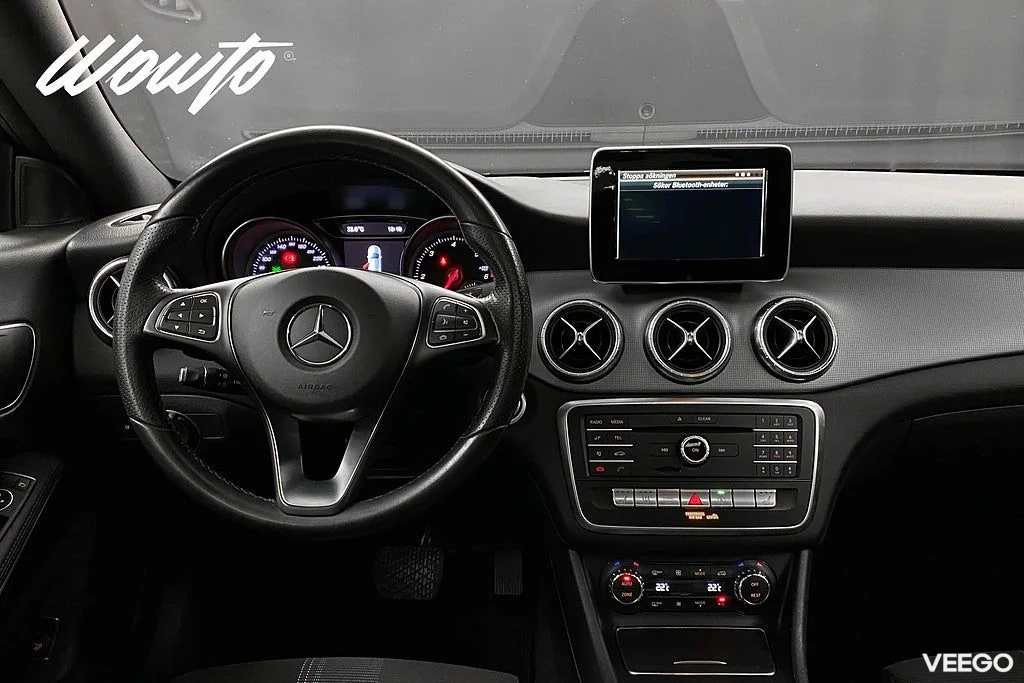 Mercedes-Benz CLA 220 d 177HK /Pano /Drag /CarPlay 130kW