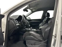 Audi Q5 2.0 TFSI quattro / Drag / Värmare / Kamera / Navi 185kW