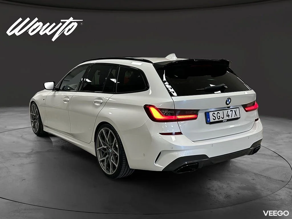 BMW M340i xDrive Touring 420HK Innovation Panorama Laser 309kW