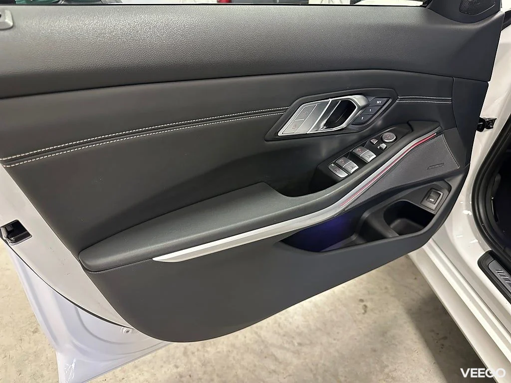 BMW M340i xDrive Touring 420HK Innovation Panorama Laser 309kW