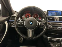 BMW 335 i xDrive M Performance 340hk / HUD / Navi / Svensksåld 250kW